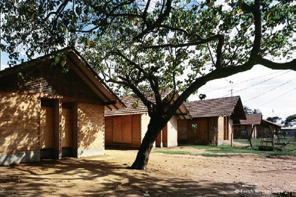 他的得獎，不但讓人看到他為窮人發聲、充滿人道關懷的