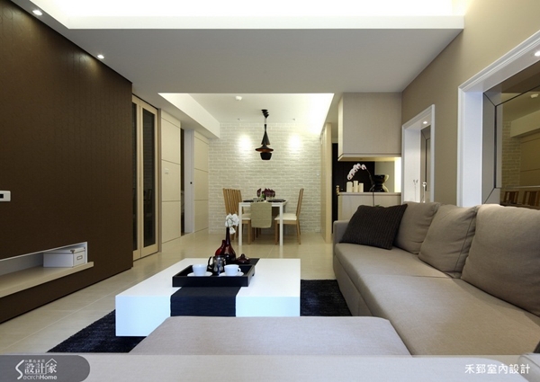 屋齡超過三十年。甫歸國的兩位屋主對家的想法有所不同