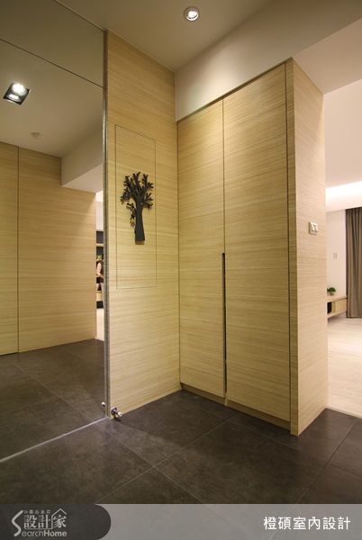 忙碌的現代人因各種電子產品的盛行及工作時間的不同，