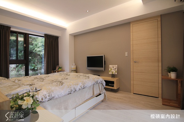 忙碌的現代人因各種電子產品的盛行及工作時間的不同，