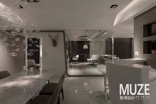 業主熱愛心靈旅遊,如圓舞曲般的躍動音符,無形的音符