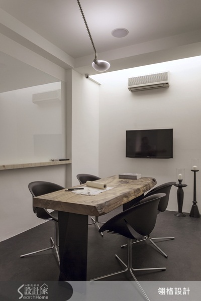 簡約清新不華麗的「清美學」風格，運用簡單的線條和色