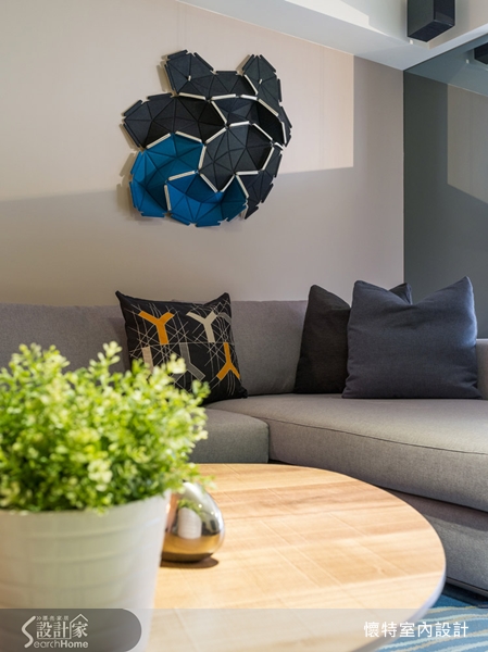 因為對材質的熟稔，以及對空間格局、動線精準的掌握，