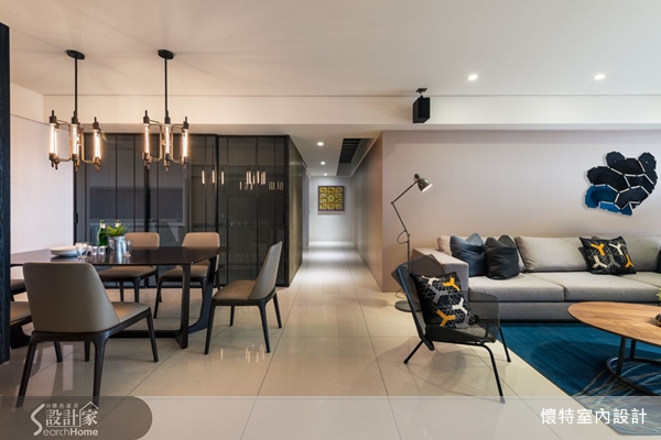 因為對材質的熟稔，以及對空間格局、動線精準的掌握，