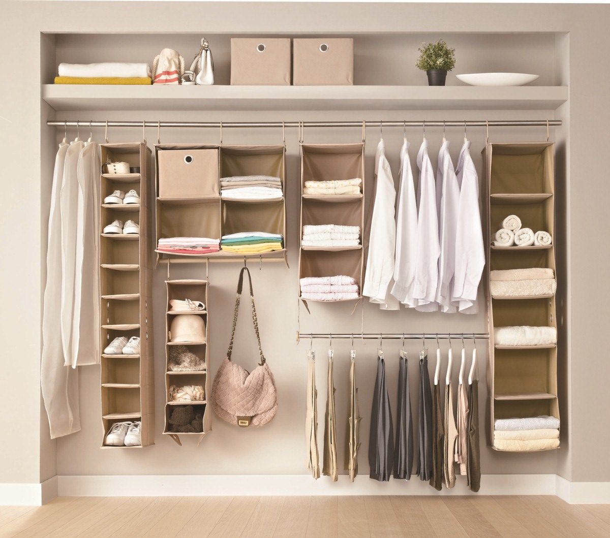 六月是居家換季收納的重點時期,特力屋特別推出全方位