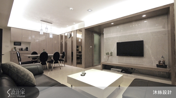 翻開過去旅行的照片，再對照一些個案作品，才發現這其