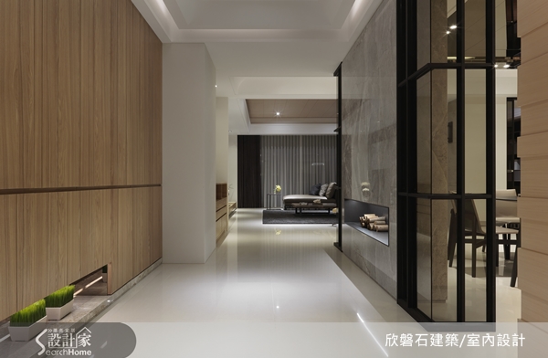 過多的裝潢與壓力一樣,會造成心靈及視覺上的負擔,將