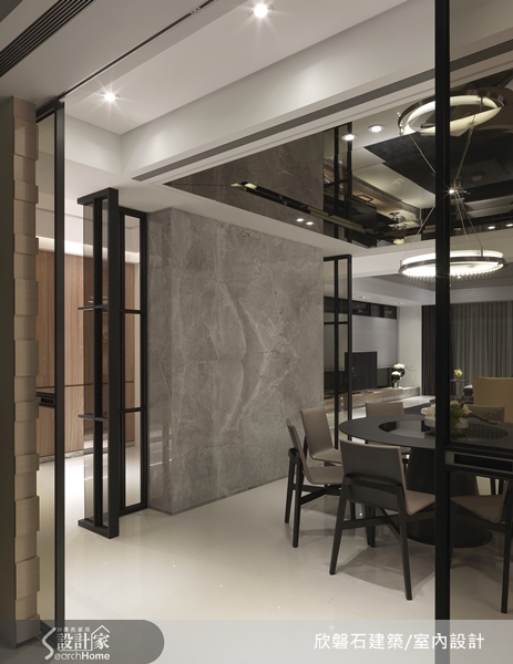 過多的裝潢與壓力一樣,會造成心靈及視覺上的負擔,將