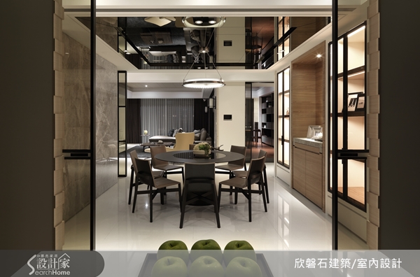 過多的裝潢與壓力一樣,會造成心靈及視覺上的負擔,將