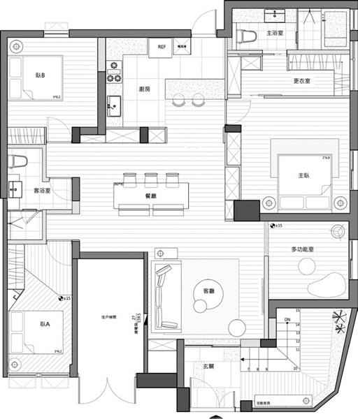 流暢的動線安排，也是好宅必備的條件。設計師將原本位