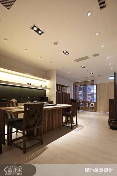 日式禪風的簡約和溫和典雅,能讓人的情緒沉澱下來,忘