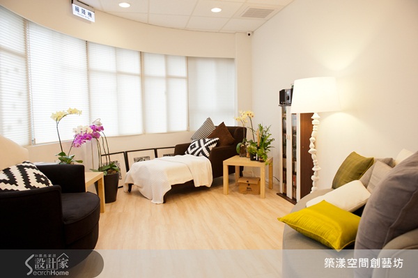 不同的建材都有其特別的屬性和色調,運用各種建材互相