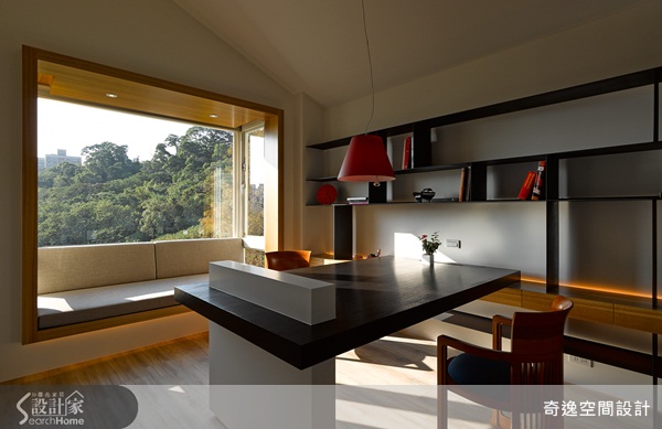 透過設計手法，創造無界空間，虛化室內外的界限，引入