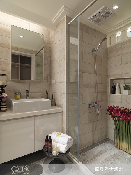 屋齡40年的老屋翻新，藉由設計師專業精準的設計，重新