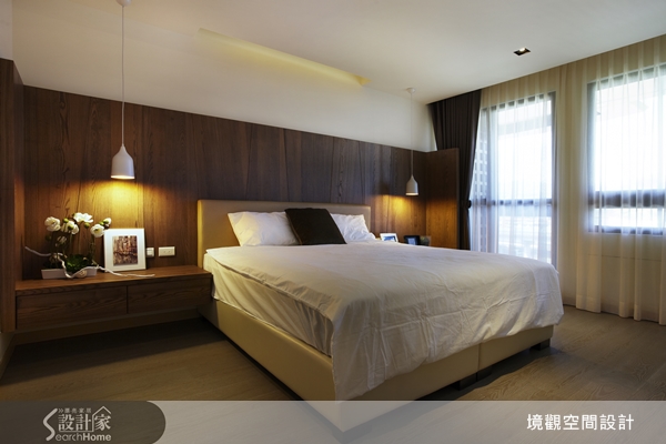 三房兩廳40坪的電梯住宅。整體的空間以簡潔的白色與溫