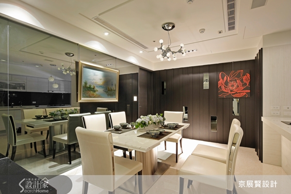 身為單身都會女子的屋主經常需要往返於國內外之間，設