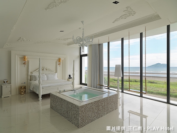 在台灣東北角的宜蘭，有一間新開的度假Villa，它是藝