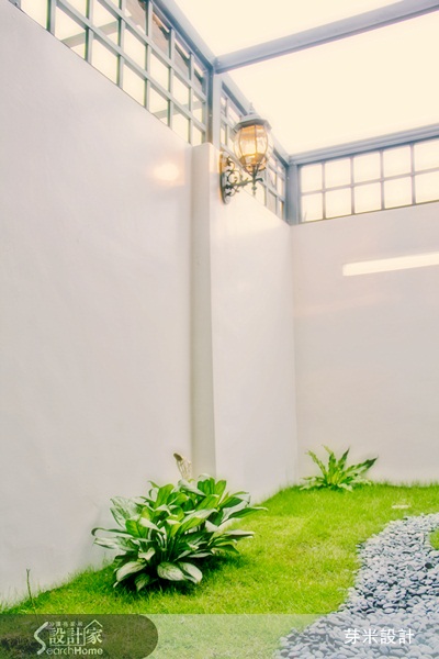 Summer來囉!夏天的7月陽光讓人真想奔向綠色的山林、