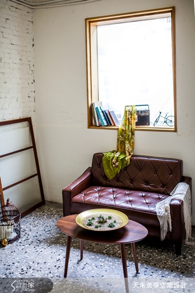 對女孩子而言,在婚紗店盡情試穿禮服的那一刻,無疑是