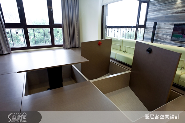 來到美麗的八里河岸風光，遠眺還有青山，這樣的居家好