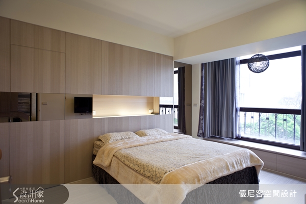 來到美麗的八里河岸風光，遠眺還有青山，這樣的居家好