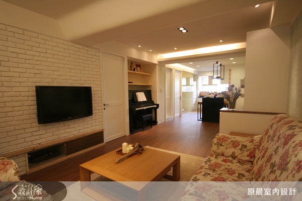 舒適的客廳空間，讓家人在此歡度愉快時光，當你打開家