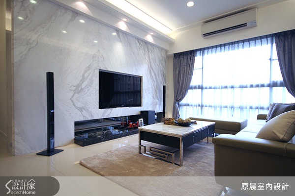 舒適的客廳空間，讓家人在此歡度愉快時光，當你打開家