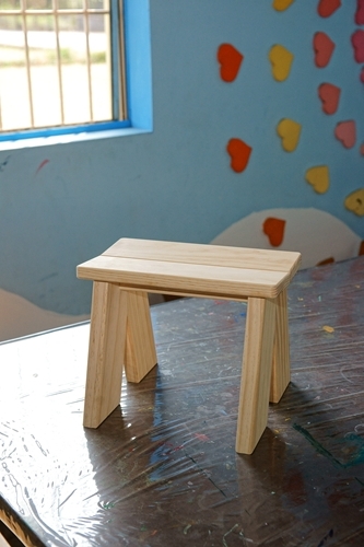 在文建會的文創產業範疇中，包含視覺藝術、音樂與表演