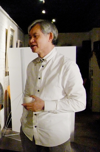 在文建會的文創產業範疇中，包含視覺藝術、音樂與表演