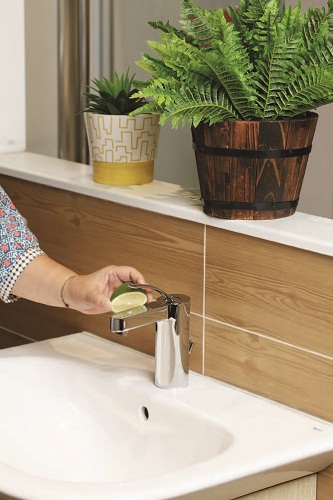 你有想過檸檬除了拿來打果汁、加在水裡飲用，還能做些