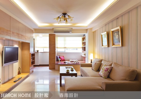 每次光聽到樓上的抽水馬桶聲音，就知道已經天亮了；等