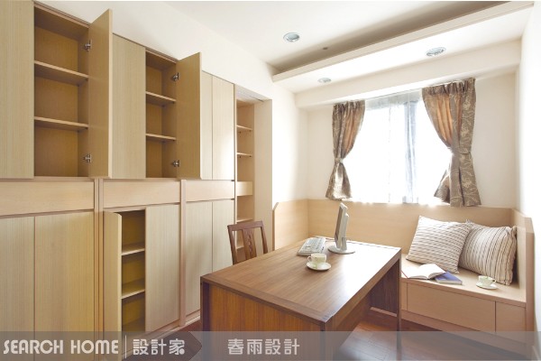 台灣人很奇怪ㄋㄟ，房子明明不大，卻喜歡在裡面硬擠出