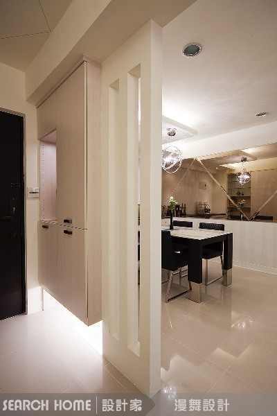 本案是舊屋翻新，屋主有著預算上的考量，因此漫舞空間