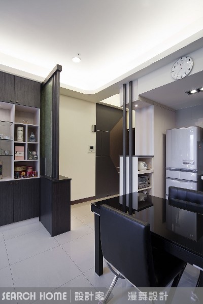 中古屋裝修難免有風水上的問題必須解決。像本案這間屋