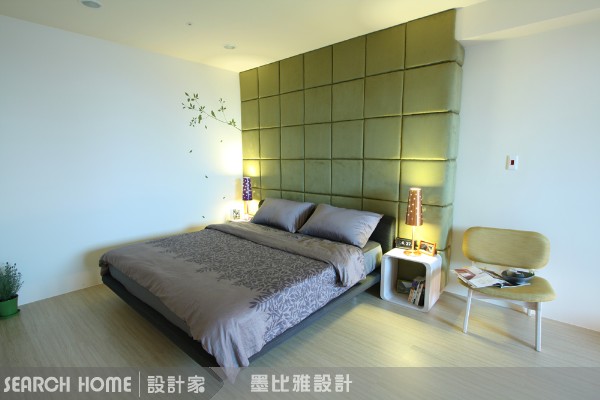 這間新成屋大小約近40坪，以屋主的單身背景而言居住空