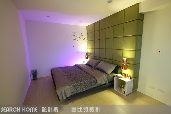 這間新成屋大小約近40坪，以屋主的單身背景而言居住空