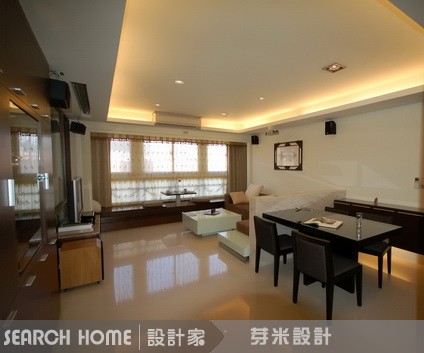 屋主買下這間房子，由於是首次購屋因此預算有限，但因