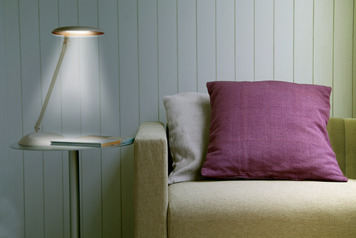 隨政府不斷推動2012年白熾燈泡汰換計劃，再加上全球對