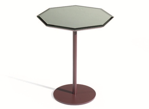 從70年代開始從事家具設計與室內設計，Paola Navone是