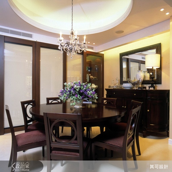 美式古典是屋主的偏好，屋主平時會特別留意居家佈置相