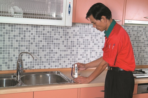 夏天用水量大增，為了飲用到乾淨的水質，淨水器的需求