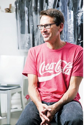 來自美國的國際知名設計家具品牌Emeco，從六十年前的