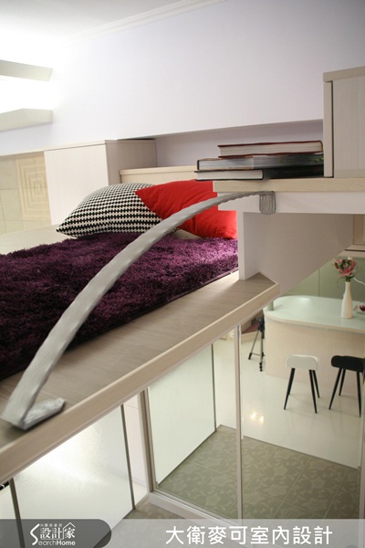 最具對比色系情的白色時尚宅，綴以極具藝術性格的對比