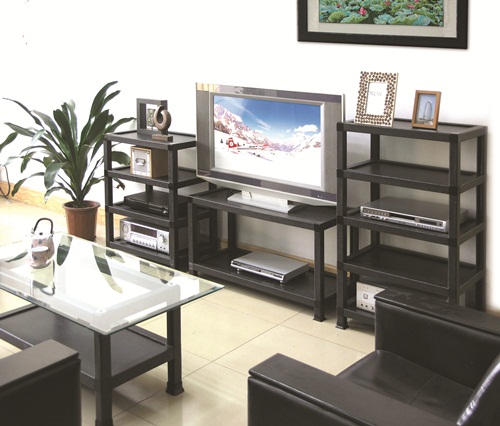 家具不再只讓原生木一枝獨秀，再生紙變家具一躍成為國