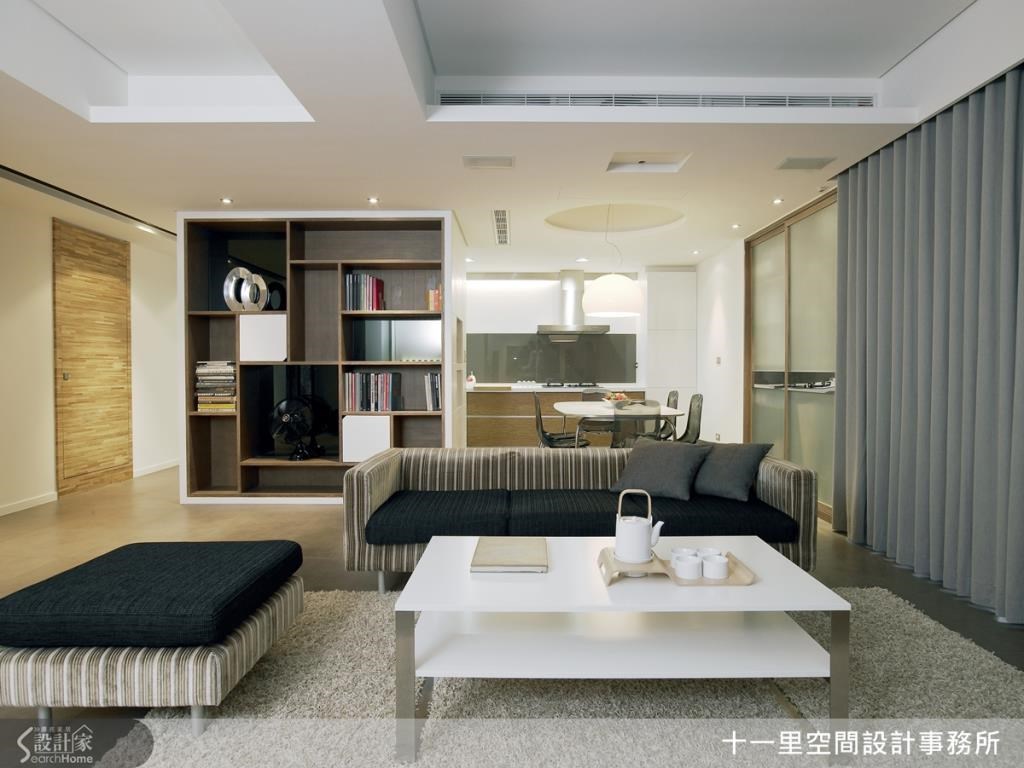 十一里設計認為，每一個的空間規劃，其實是透過不斷的討論，逐漸釐清那些虛擬想像，將夢想整體實現於設計、空間之中的。