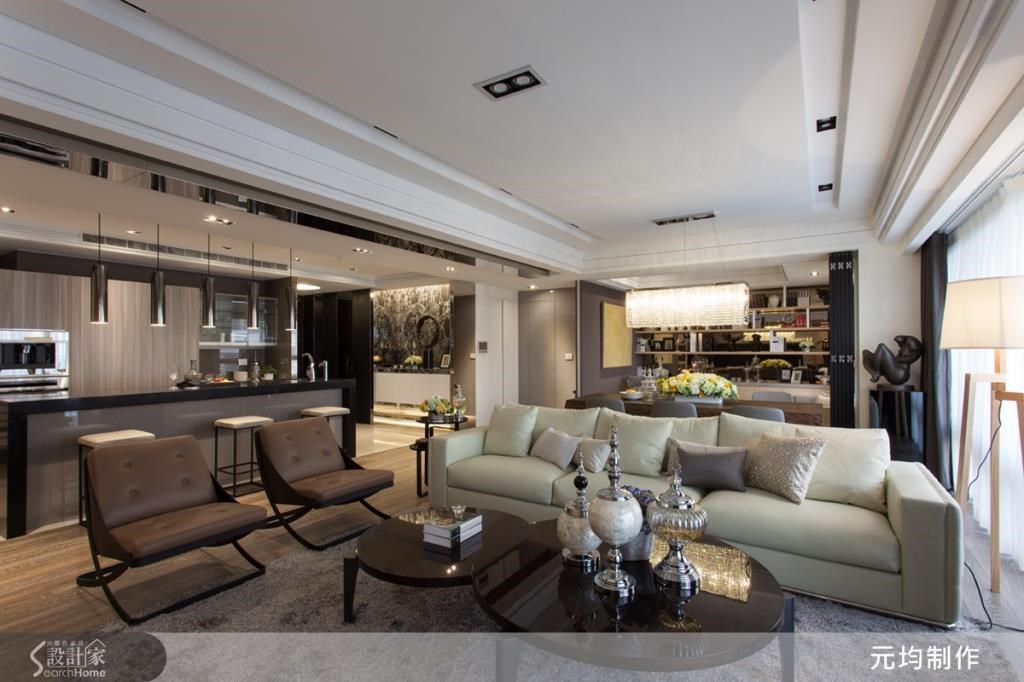 因應華人的居住習慣，將客廳、餐廳、多功能室運用 3 : 2 : 1 的比例分配空間。