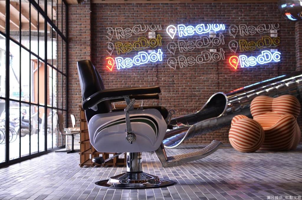 位於台中市區，六月下旬剛開幕的台中紅點文旅，甫開幕