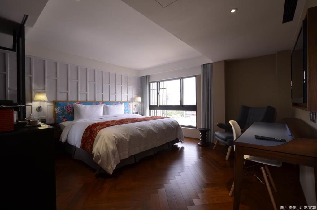 位於台中市區，六月下旬剛開幕的台中紅點文旅，甫開幕