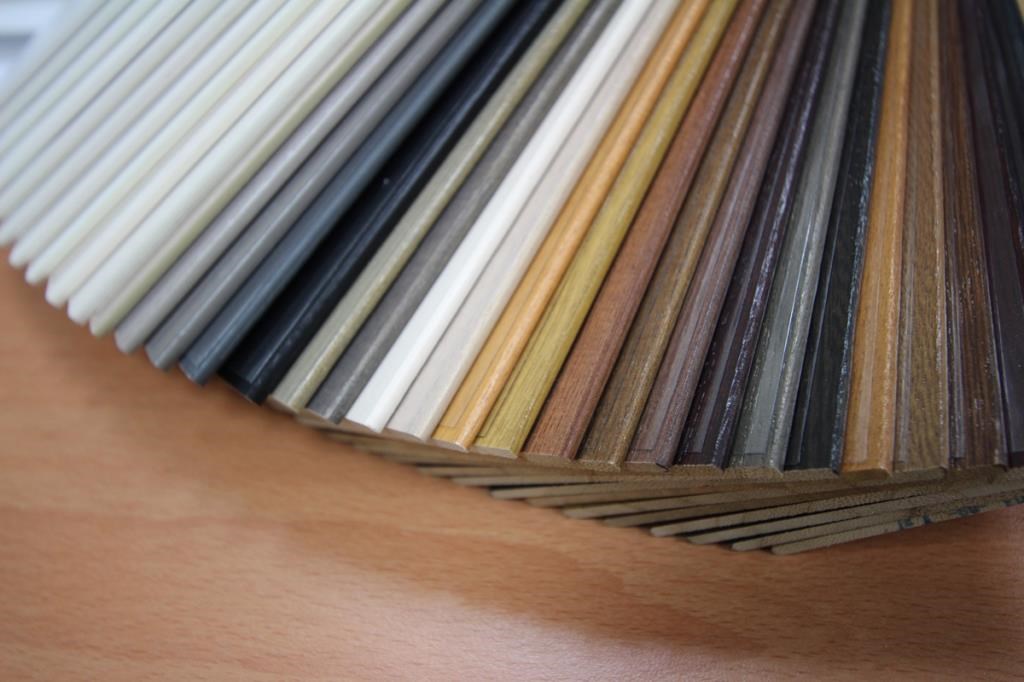 百葉簾共有33種顏色，可供消費者選擇。