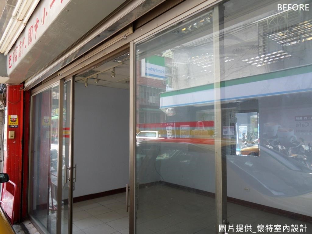 在台北市虎林街，有一個正在施工的商業空間，前衛、個